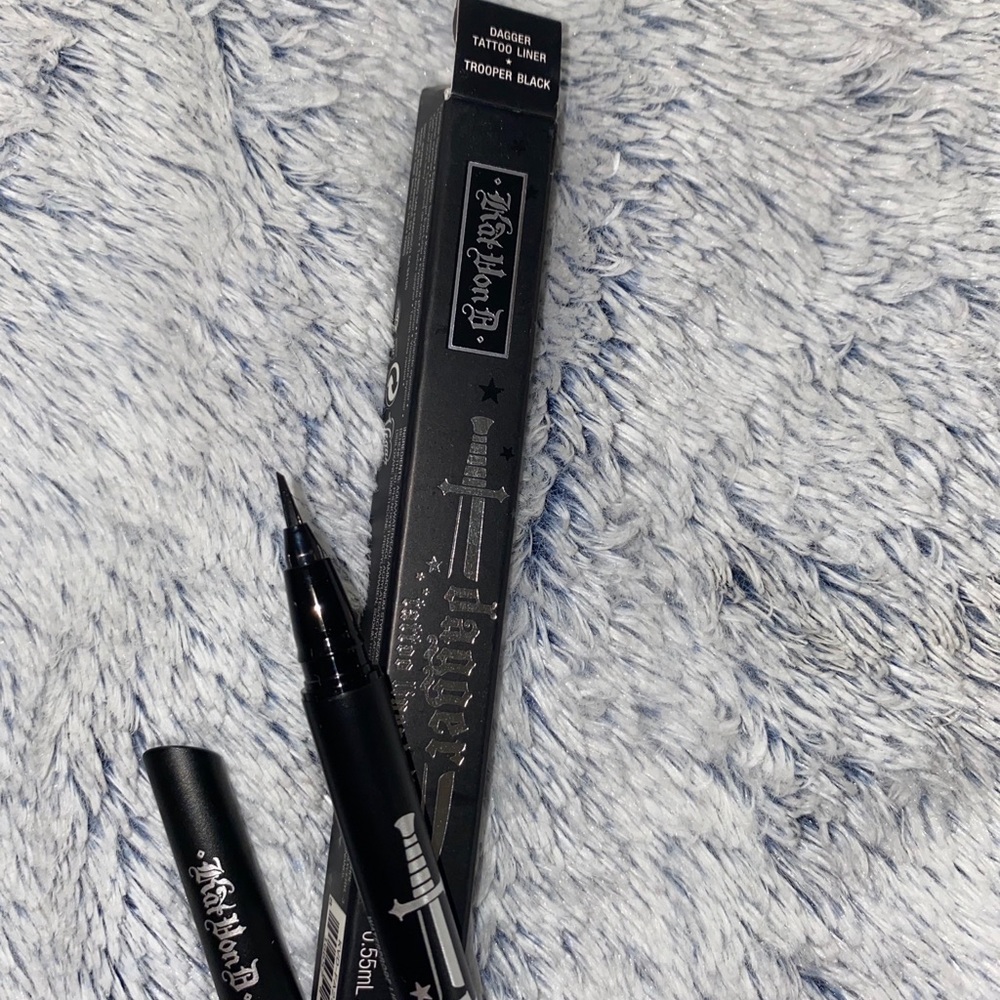 Kat Von D- eyeliner